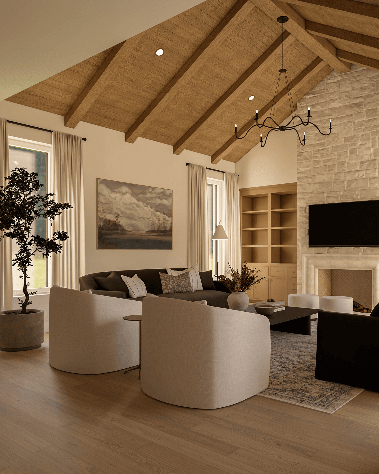 Dnevna soba v novi hiši z lesenim stropom odprtim do strehe in kaminom oblečenim v naraven kamen