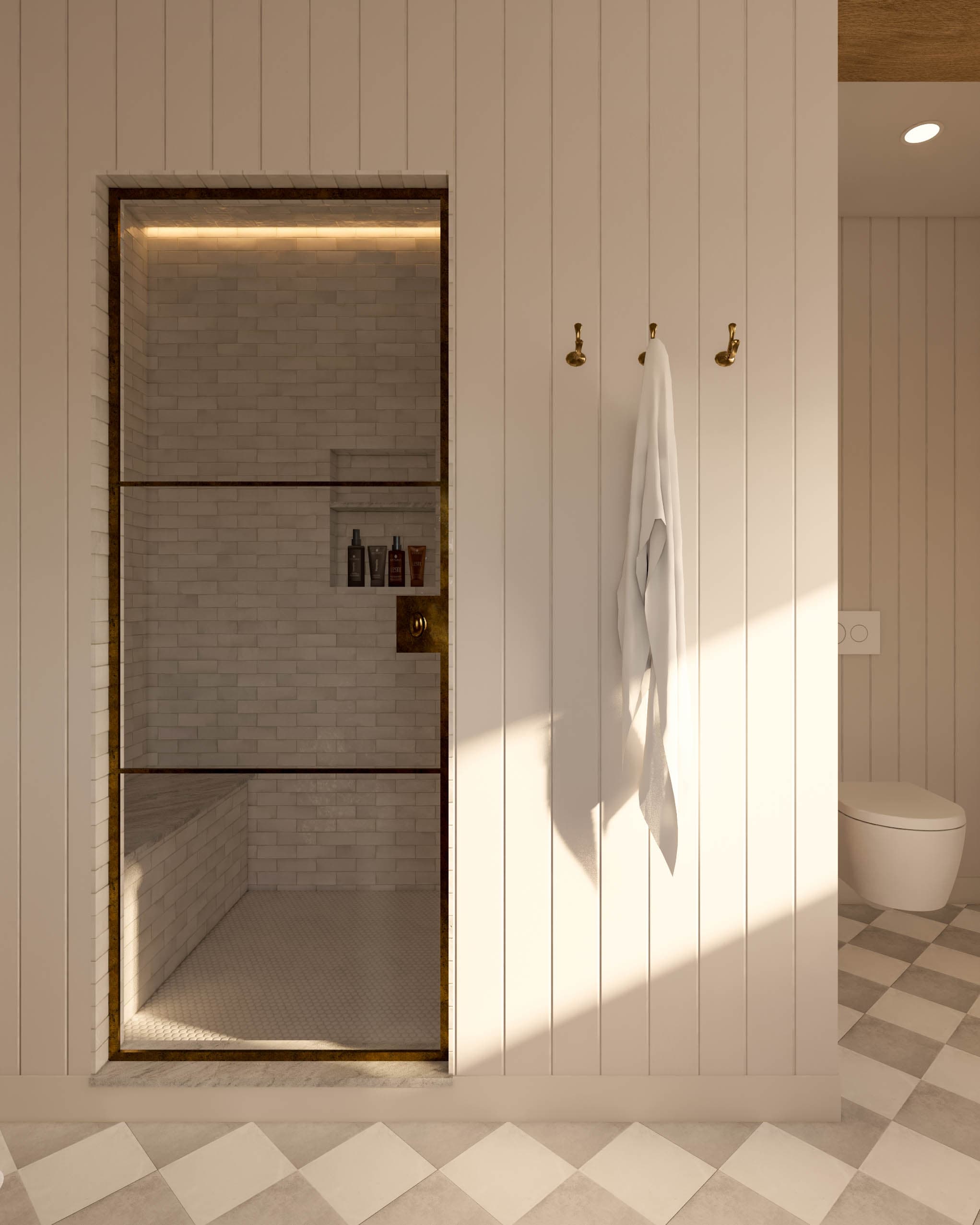 Tuš oblečen v Zellige ploščice, steklena vrata z medeninastim okvirjem in LED trak vgrajen v strop