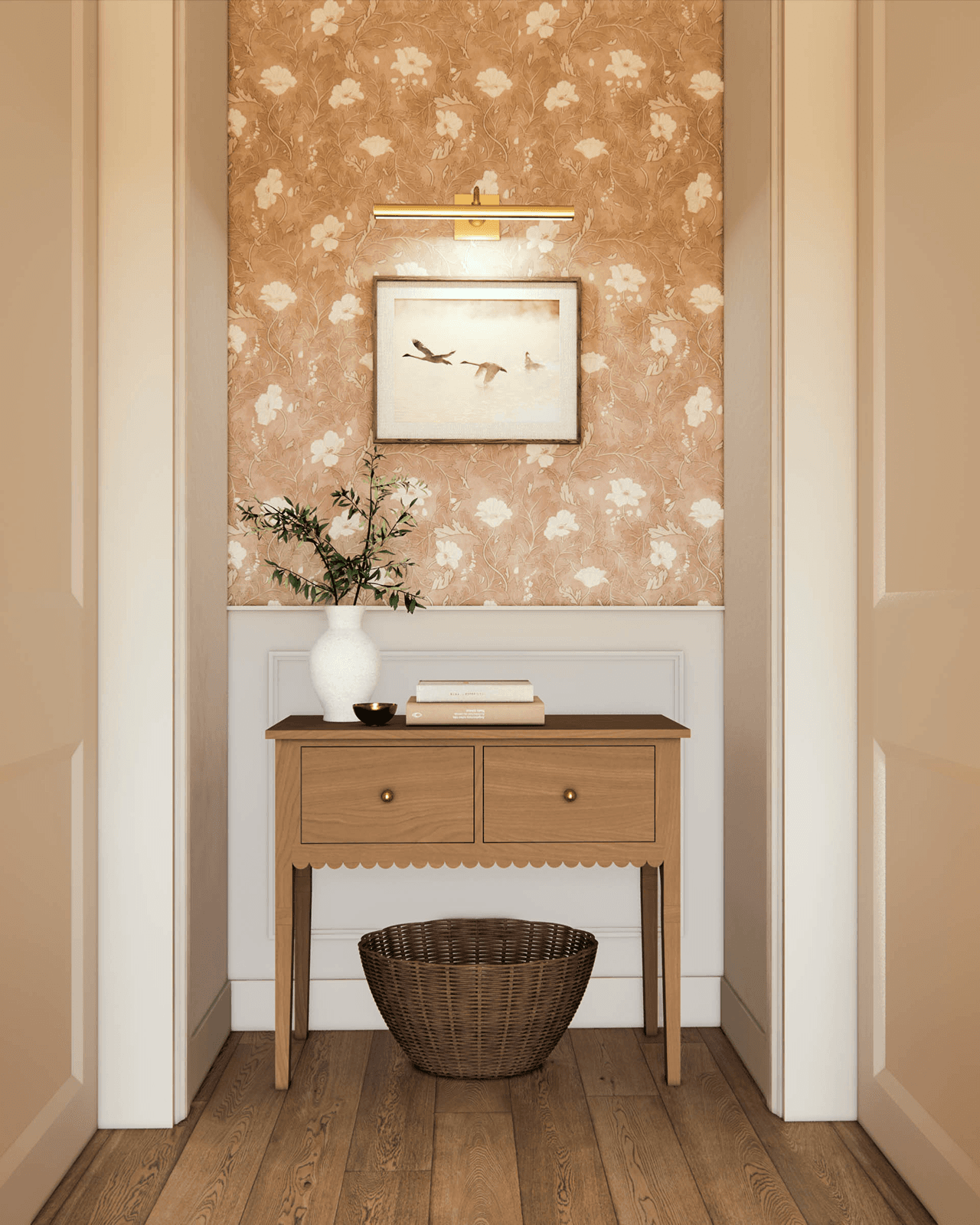 Komoda na hodniku s cvetlično tapeto