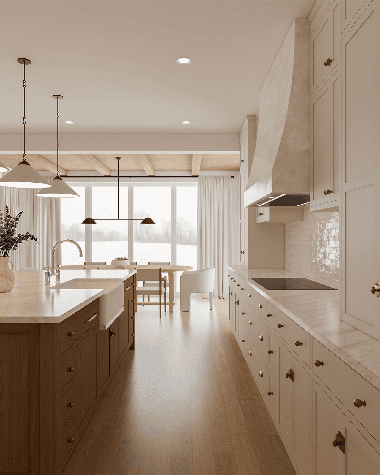 Pogled iz kuhinje z velikim otokom proti jedilnici